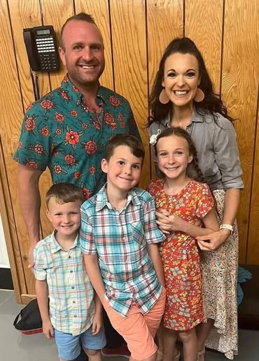 Illinois Gubernatorial Candidate Darren Bailey Mourns Loss of Family in Tragic Helicopter Crash